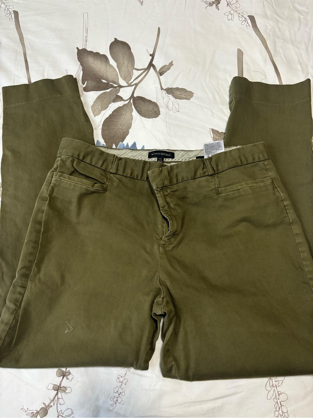 Banana Republic Olive Green  Women’s Pants